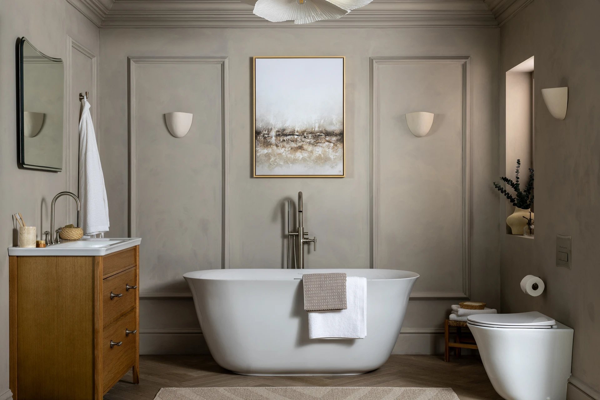 Strand soft luxury main bathroom