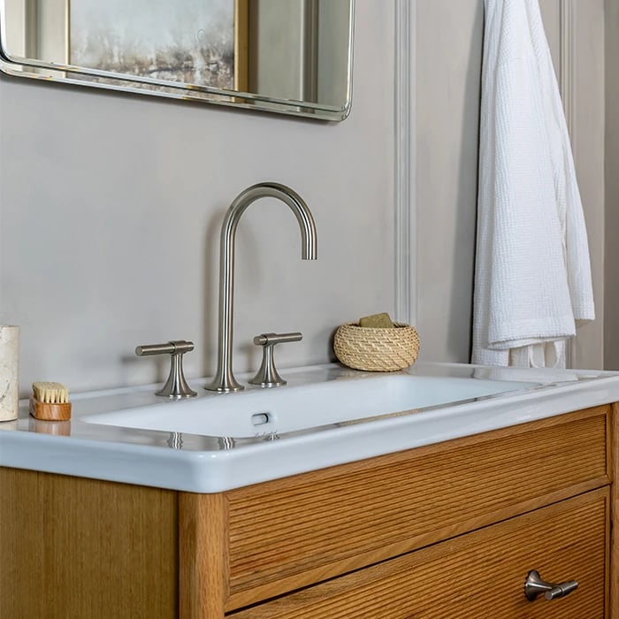 Transitional bathroom design