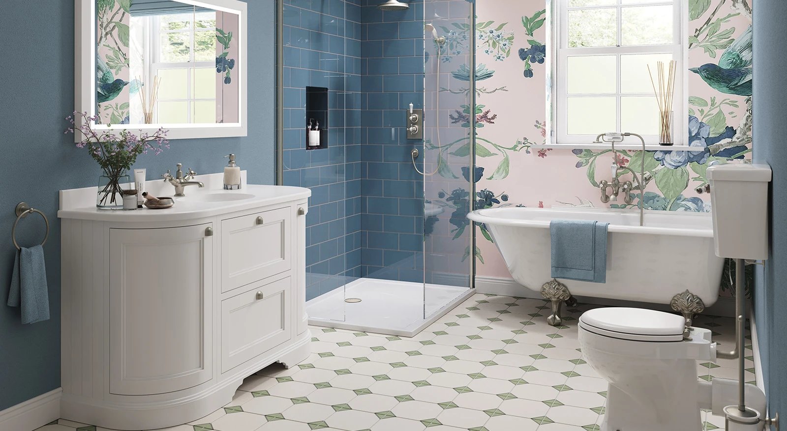 Cottage-style bathroom