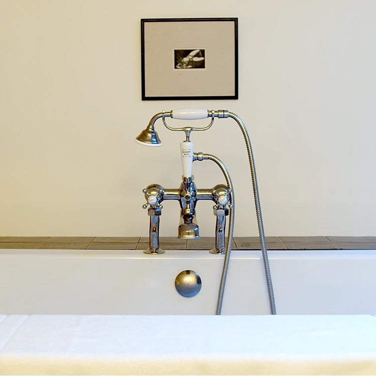 Melton Hall bathroom