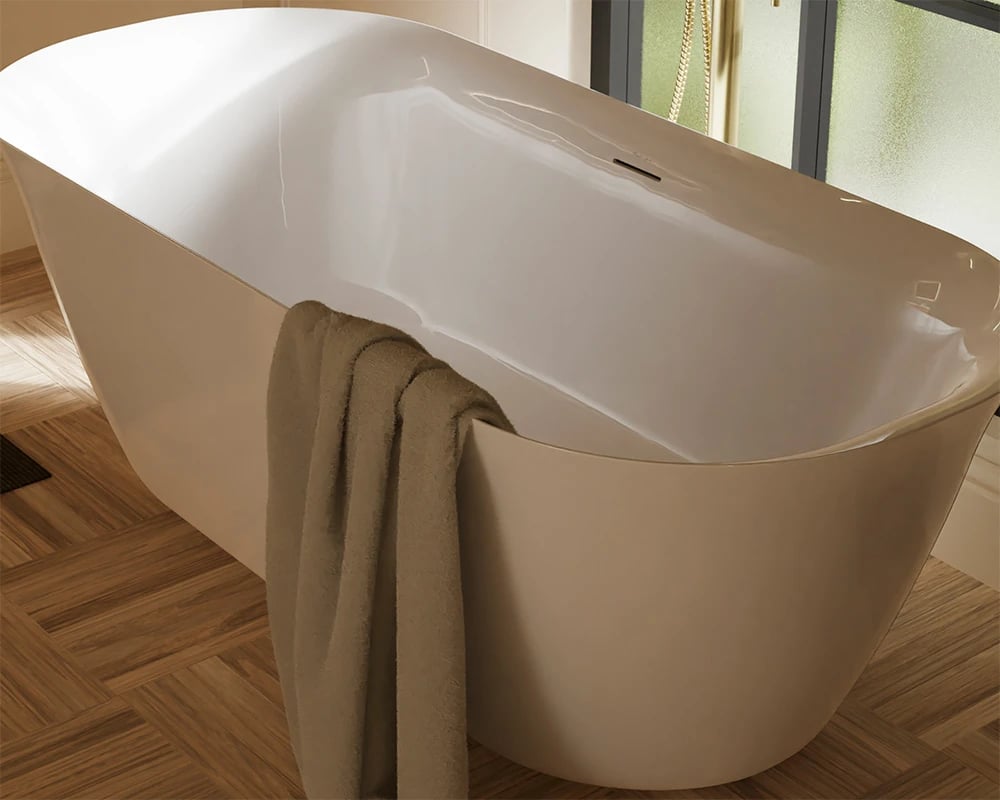 Strand freestanding bath