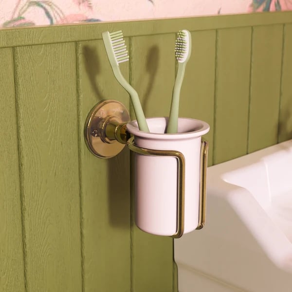 Toothbrush Holder