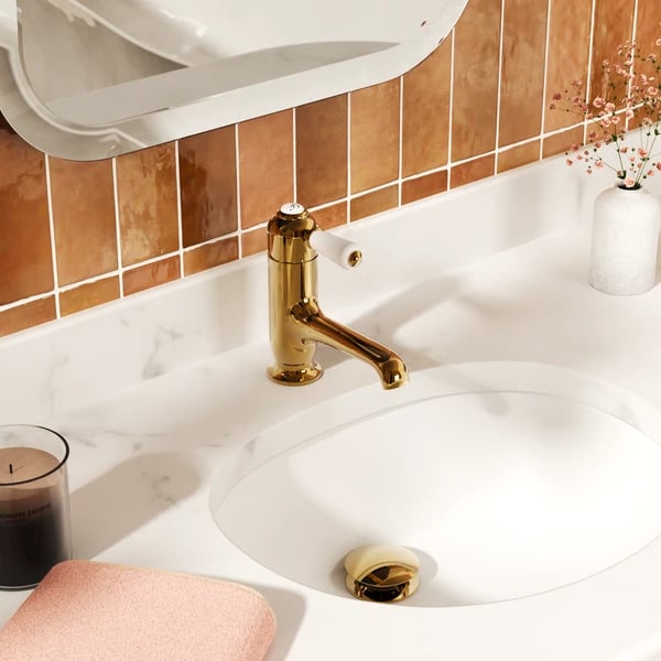 Chelsea Straight Spout Basin 1 Tap Hole Mono