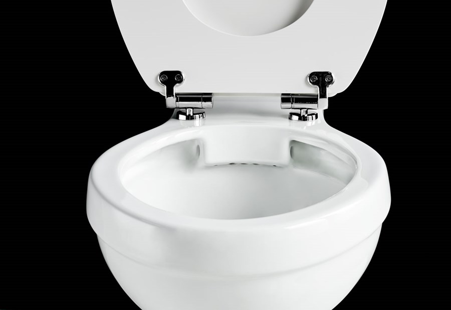Rimless Close Coupled WC with 520 Lever Cistern (with White Lever) in Toilets SKU P20 C1
