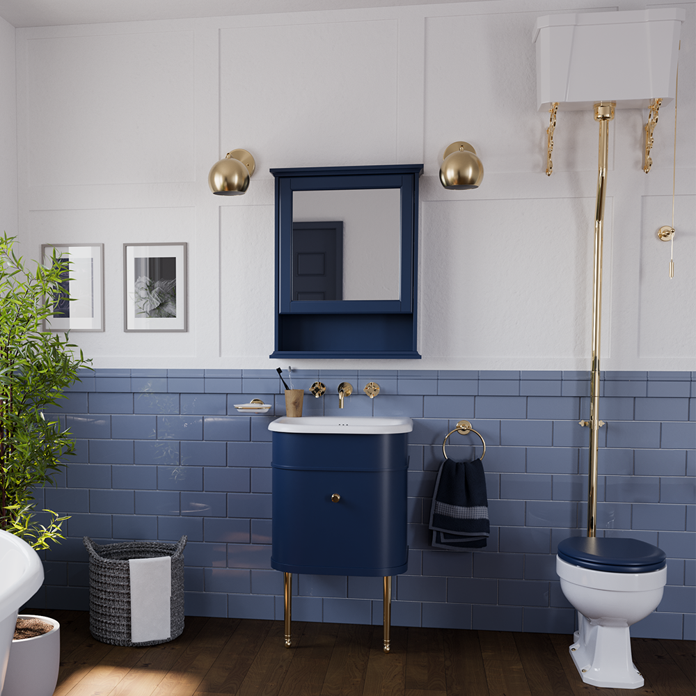 For a traditional bathroom design that stands out, embellish your bathroom with impressive Gold bathroom accents Traditional Bathroom Design | Create a classic bathroom design guaranteed to make an impact with Gold bathroom accents