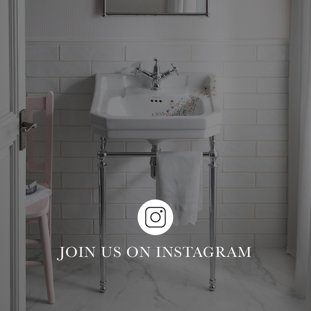 Traditional Bathroom Ideas | Searching for more inspiration in your timeless bathroom? Find more ideas on our Instagram