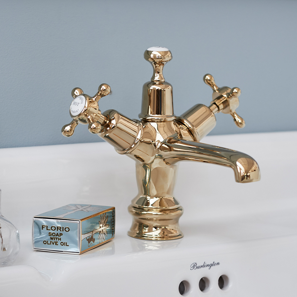 Traditional Bathroom Taps | Uncover the perfect classic bathroom taps for your timeless bathroom with our basin and bath brassware guide