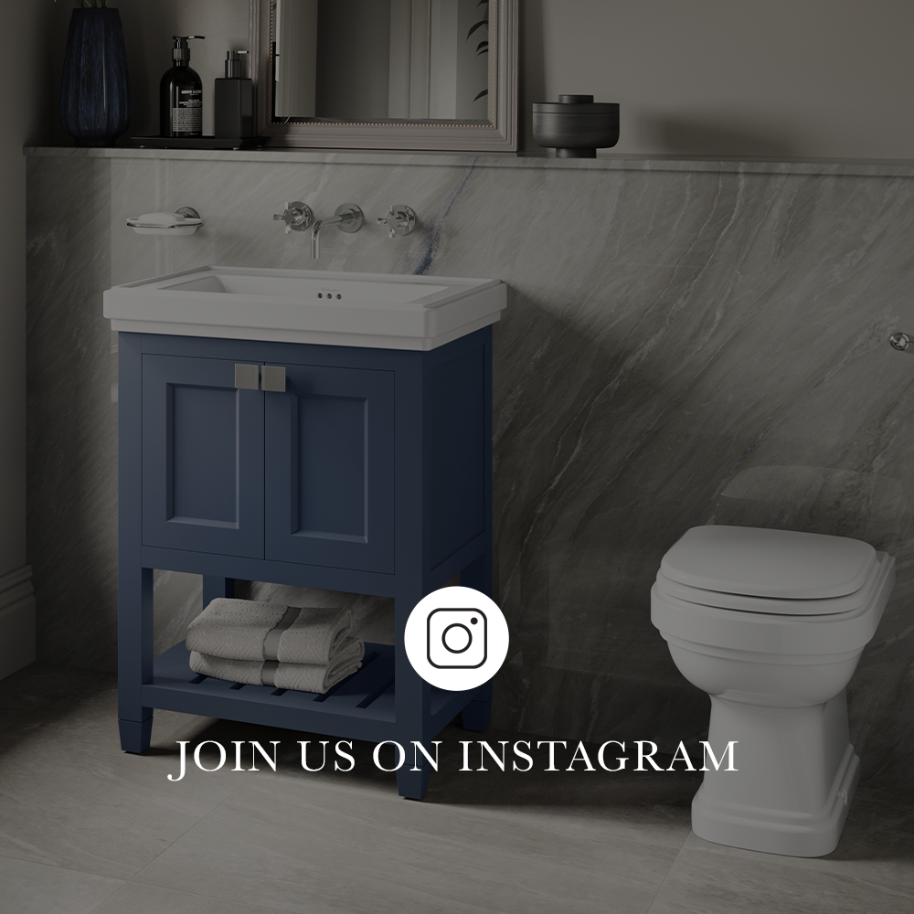 Art Deco bathroom | Find more period bathroom suite inspiration on our Instagram